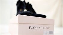 Boty prodávané pod značkou Ivanky Trump.