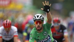 Slovenský cyklista Peter Sagan slaví vítězství ve 13. etapě Tour de France 2018.