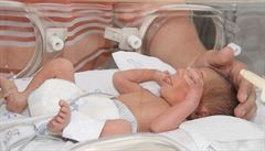 Dítě z inkubátoru ochrnulo. Nemocnice zaplatí tři miliony odškodného