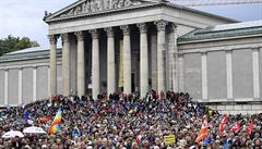 Tisce lid protestovaly v Mnichov proti antiimigran politice CSU
