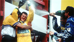 Michael Schumacher po první výhe v F1.