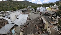 Nedělní zemětřesení v Indonésii má už 319 obětí, tvrdí tamní ministr bezpečnosti