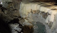 Jeden z nejúasnjích jeskynních komplex na svt - uvnit Anakopijské hory v...