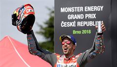 Radost Andrey Doviziosa z triumfu v MotoGP v Brn