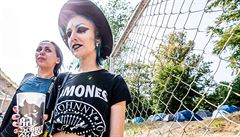 Návtvníci letoního roníku festivalu Brutal Assault.