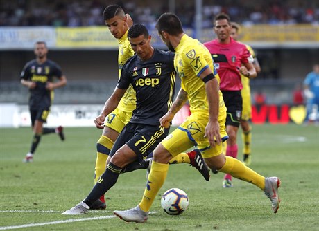 Cristiano Ronaldo pi svém prvním zápase v dresu Juventusu Turín.