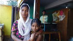 Dcerky majitele pouliní restaurace v Kerale