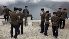 OBRAZEM: Severokorejci se vydali na posvtnou sopku Paektu. KLDR m strach z nskch turist