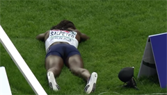 VIDEO: Atletka na ME bouřlivě slavila stříbrnou medaili. Jenže ve špatném kole
