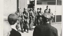 Vojáci Varavské smlouvy krátce po píjezdu do Brna 21. srpna 1968.