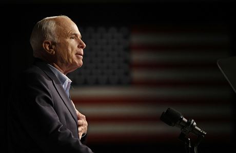 John McCain na snímku z roku 2008.