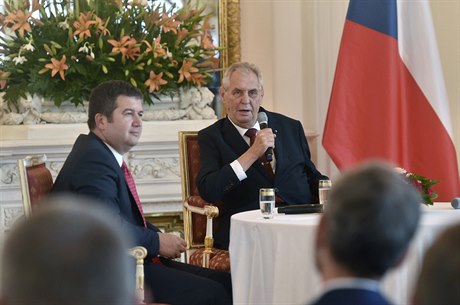 Prezident Miloš Zeman hovořil 29. srpna 2018 na Pražském hradě při setkání s...
