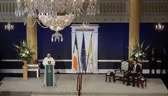 ‚Selhání církevních úřadů.‘ Zneužívání kněžími je hanebný zločin, řekl papež v Irsku