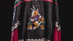 Klasický dres Phoenixu Coyotes z úvodu působení v NHL bude nyní nosit nástupce... | na serveru Lidovky.cz | aktuální zprávy