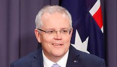 Australský premiér se zastal podniku, který byl terčem kritiky. Odměňuje totiž očkované alkoholem