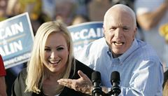 Senátor John McCain se svou dcerou Meghan.
