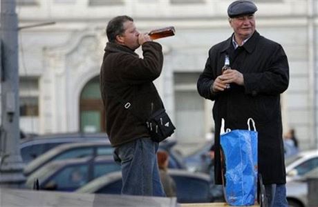 Rusové - alkoholici (ilustraní foto)