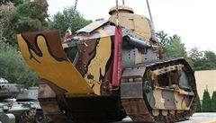Francouzský tank z doby první svtové války Renault FT 17. Stroj povaovaný za...