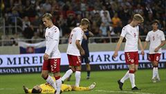 Dánský fotbalový branká Christoffer Haagh po poráce od Slovenska v pípravném...
