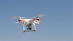 Drony mohou od silvestra do oblak jen s registrací. Jejich majitelé budou muset absolvovat školení a složit test