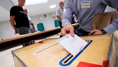 Obálka s hlasem během švédských parlamentních voleb. | na serveru Lidovky.cz | aktuální zprávy