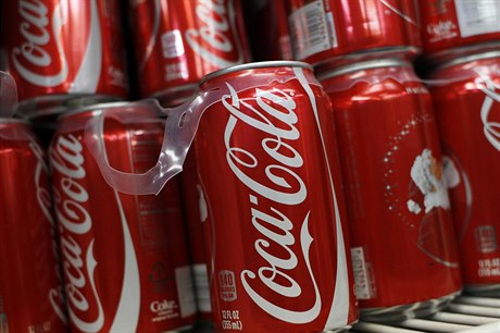 Coca-Cola vbec poprvé za svou existenci zaala vyrábt alkoholický nápoj.