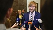 Ministr zdravotnictv� Adam Vojt�ch (za ANO) hovo�� 13. z��� 2018 v Praze s...