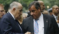 Bývalý starosta New Yorku Rudy Giuliani (vlevo) a Chris Christie, bývalý...