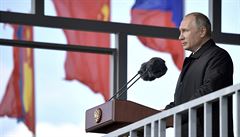 Putin slbil dal posilovn rusk armdy novmi zbranmi. Na povinnost je brnit nai zem i spojence, ekl
