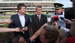 Protiteroristické cvi�ení Útvaru rychlého nasazení s názvem Démon.