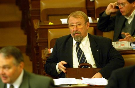 Sociální demokrat a bývalý éf zahraniního výboru snmovny Vladimír Latvka.