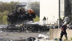 Rozsáhlý požár haly firmy Celio v Litvínově.
