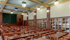 V sále bývala pvodn ítárna knihovny.