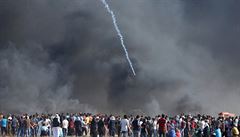 Boje probíhají na hranici idovského státu a palestinského Pásma Gazy. Na dav...