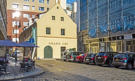 Restaurace Grand Cru s vyhláenou kuchyní se nachází v odlehlé Lodecké ulici v...