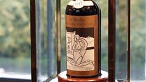 Jedna z nejvyhledávanějších whisky na světě se prodala v aukci za rekordní...