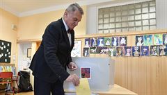 Mezi volii byl v pátek 5. íjna i bývalý praský primátor a souasn kandidát...