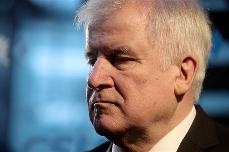 éf bavorské Kesanskosociální unie (CSU) Horst Seehofer.