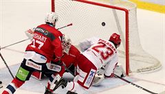 Utkání 10. kola hokejové extraligy: HC Ocelái Tinec - HC Dynamo Pardubice,...