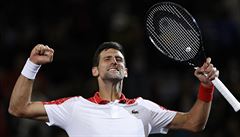 Djokovič opanoval turnaj v Číně a oslavil posun na druhé místo před Federera