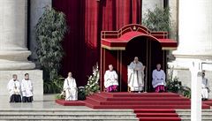 Romero i Pavel VI. ztlesují otevenou církev blízkou chudým a bojující s...