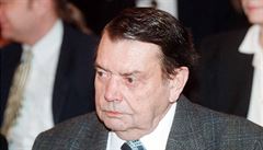 Český básník Karel Pecka v roce 1996.