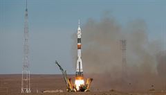Start lod Sojuz MS-10 z kosmodromu Bajkonur v Kazachstánu se dnes nezdail.