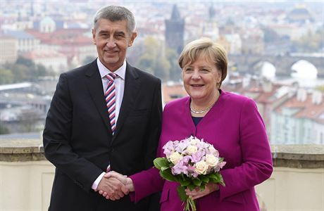 Andrej Babi a Angela Merkelová v Praze.