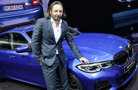Jozef Kabaň představoval na autosalonu v Paříži nové BMW řady 3
