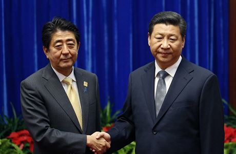 Japonský premiér inzó Abe a ínský prezident Si in-pching (ilustraní snímek).