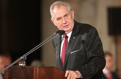 PREZIDENT ZEMAN PI PROSLOVU NA ÚVOD UDLOVÁNÍ STÁTNÍCH VYZNAMENÁNÍ.