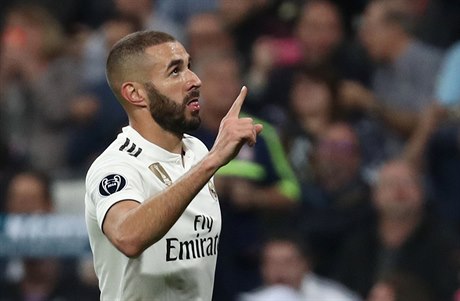 Karim Benzema se raduje z gólu.