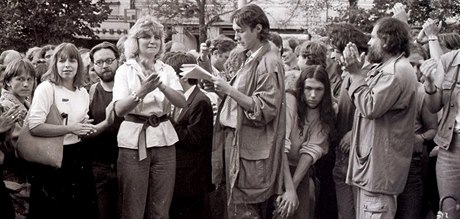 Protireimní demonstrace roku 1988 odstartoval 21. srpen - výroí dvaceti let...