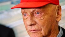 Niki Lauda opouští nemocnici.